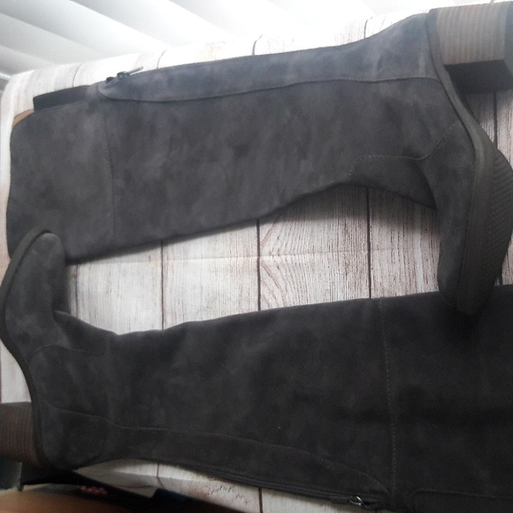 Lucky Brand Rayla gray suede over the knee stacked heel boots - Picture 2 of 14